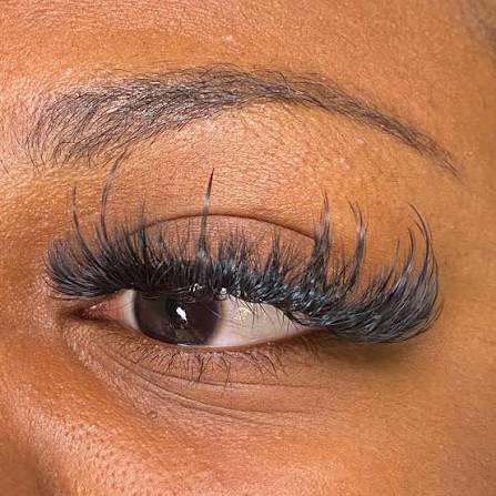 Brow Shaping & Tint